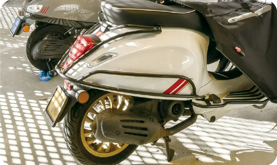 ミニバイク置場 敷地内24台